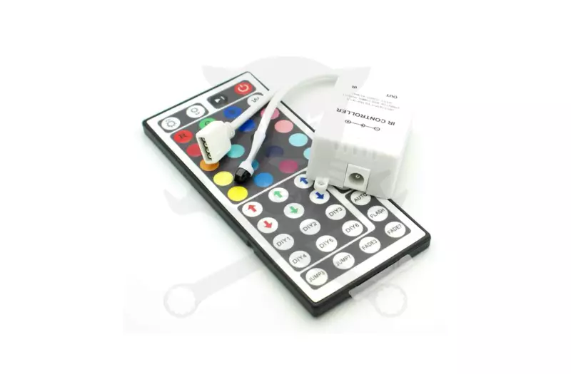 Vezérlő RGB LED szalaghoz, távirányítóval 12V - 6A ELMARK (99RGBCR2)