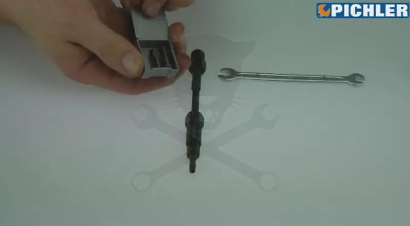 Kompressziómérő diesel Full-Univerzális izzítógyertya-adapter készlet