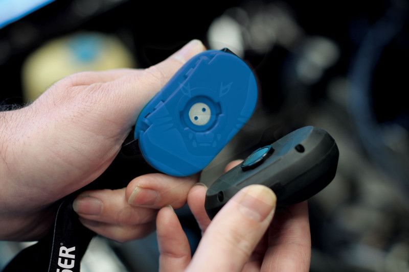 Szerelőlámpa - Fejlámpa LED 01 COB Multifunkc. 2:1 akkus USB +szenzor
