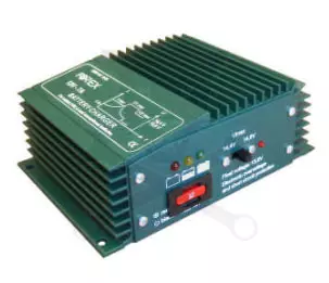 Akkumulátor töltő FRX 12V - 7A - Full Automata