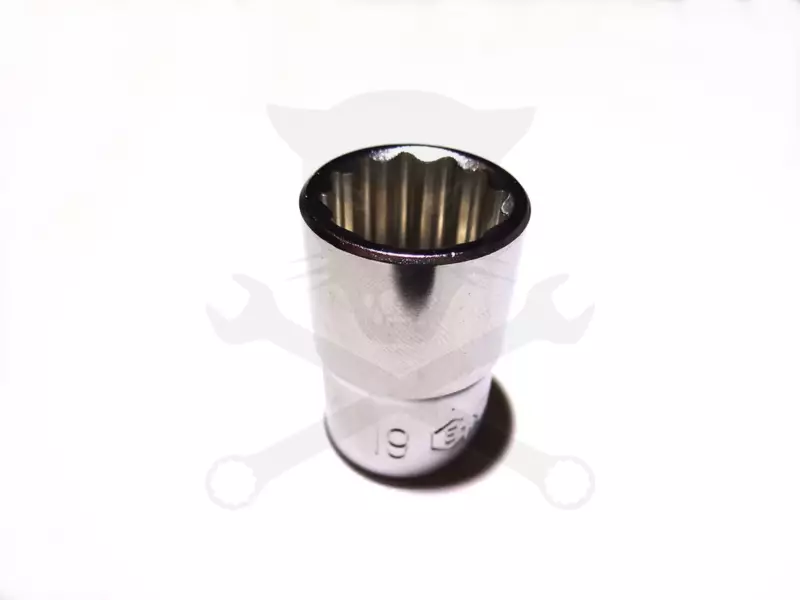 Dugókulcs - crowafej 1/2" 12 szög normál 19 mm Genius