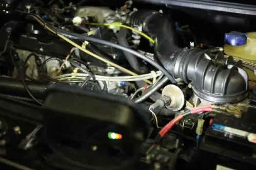 Szerelőlámpa LED-es MOTORHÁZTETŐRE 1 COB Led 10 W- akkus -TS20