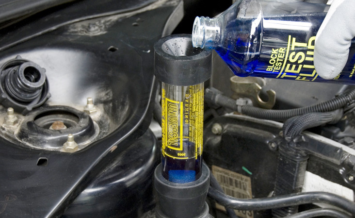 Szivárgásvizsgáló készlet motor-hengerfej  tömítettség CO2 vizsgálat