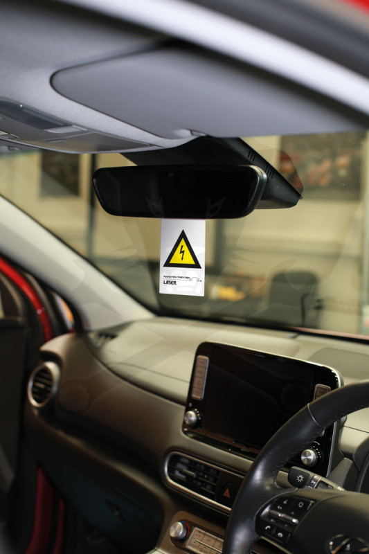 Tábla Vigyázat nagyfeszültség Hybrid/HEV/PHEV/BEV tükörre akasztható