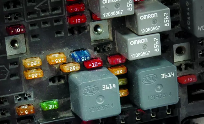 Relé teszter - autóipari, automatikus 12V-os - Hubitools