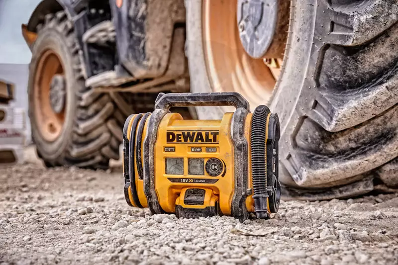 Kompresszor akkus 18V (akku és töltő nélkül) - DeWalt