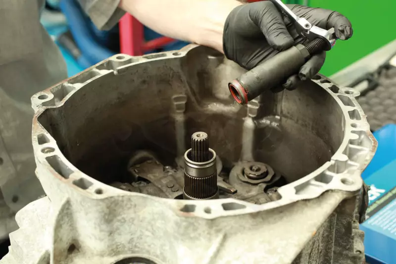 Kuplungszerelő DCT 250 váltó -olajtömítés ki- és beszerelő készlet-Ford
