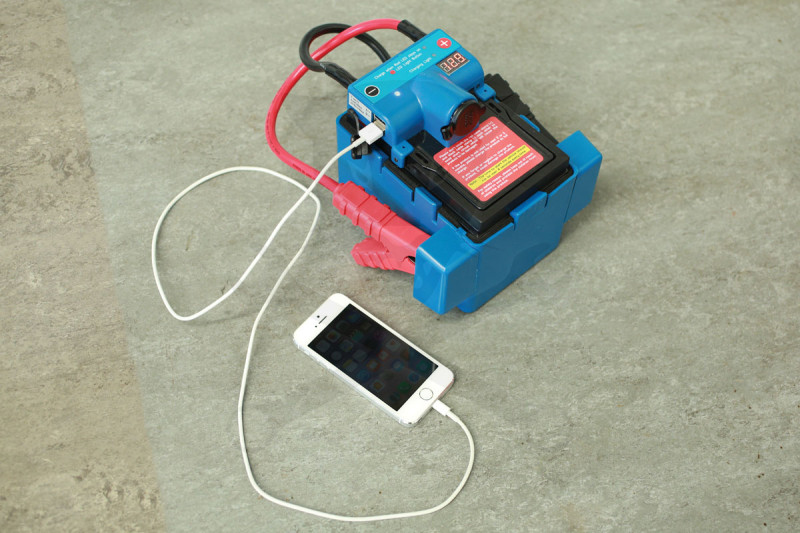 Akkumulátor bikázó-indító (starter) 12 V -1200A -14Ah -Laser Tools