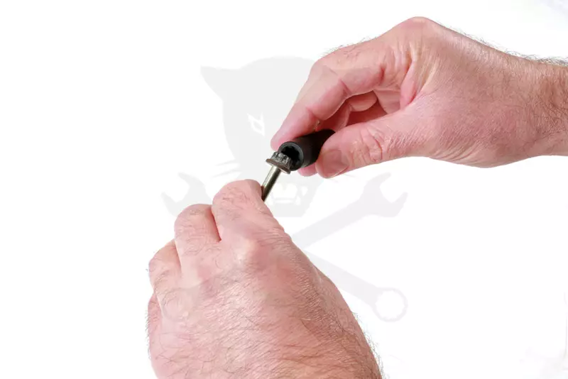 Szerelőkulcs turbó bemeneti ház 8 lapú 10 mm Belső Ribe1/4"- R9M 1.6D