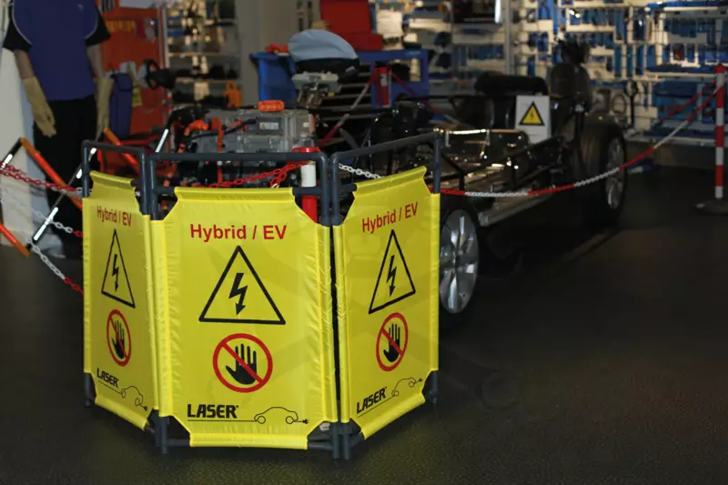 Kordon - műanyag összecsukható biztonsági akadály 3 részes - Hybrid