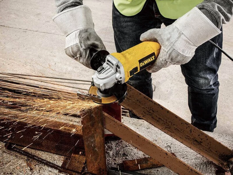 Sarokcsiszoló 125 mm 950W - DeWalt