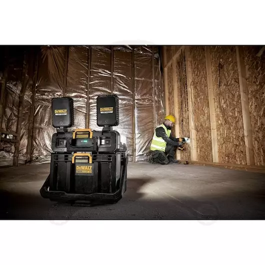 Szerelőlámpa, akkus 18V - akku nélkül - 4000 Lm - DeWalt