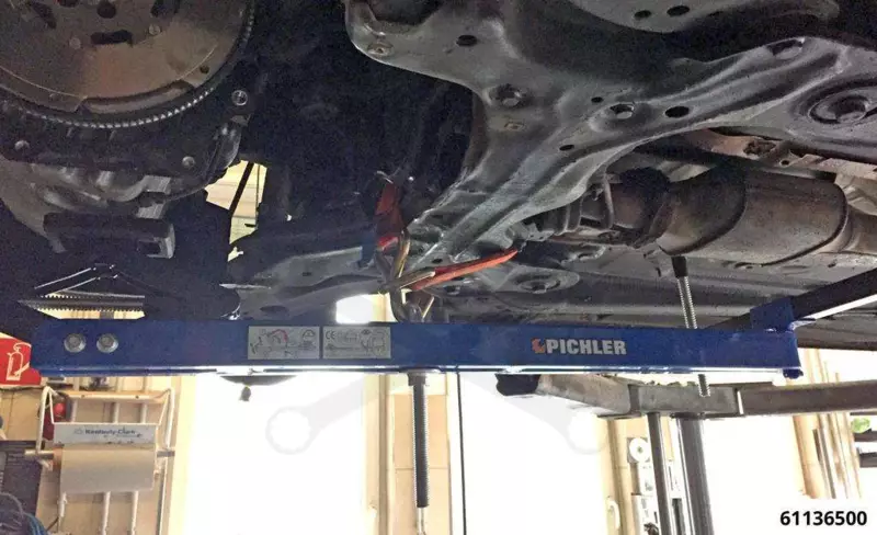 Motor és váltó - alsó támasztó univerzális konzol - Pichler