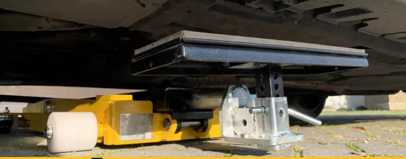 Emelő gépkocsi mobil emelő 2,5 tonnás - Winntec RAZZO-1