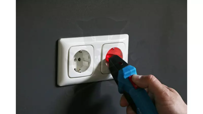 Feszültség teszter, biztosíték kereső és RCD teszter 30-250V -
