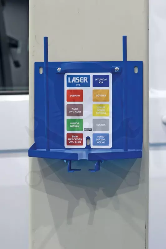 Olajbetöltő adapter készlet tartó fali állomás - Laser