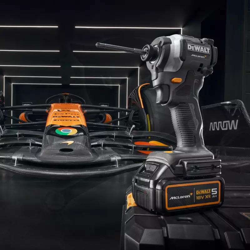 Fúró-csavarozó és ütvecsavar szett, akkus 18V 2x5.0Ah McLaren