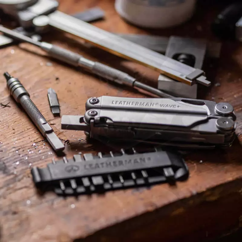 Multifunkciós szerszám Leatherman Wave Plus króm