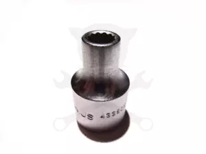 Dugókulcs - crowafej 1/2" 12 szög normál 08 mm Genius