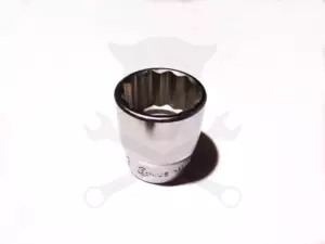 Dugókulcs - crowafej 1/2" 12 szög normál 31 mm Genius