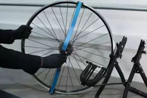 Kerékpárhoz kerék beállító szerszám - Laser